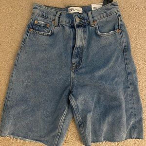Zara 90’s Bermuda Shorts